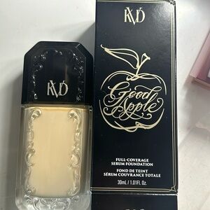 KVD Good Apple Foundation Shade Light 008